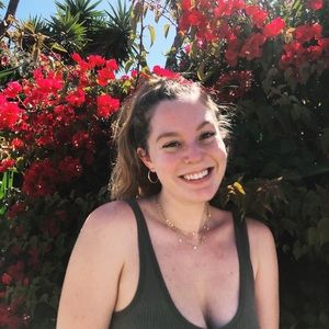 Meet your Posher, Danielle